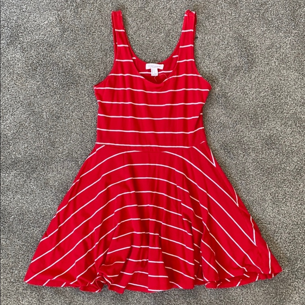 Red sun dress - Picture 3 of 4